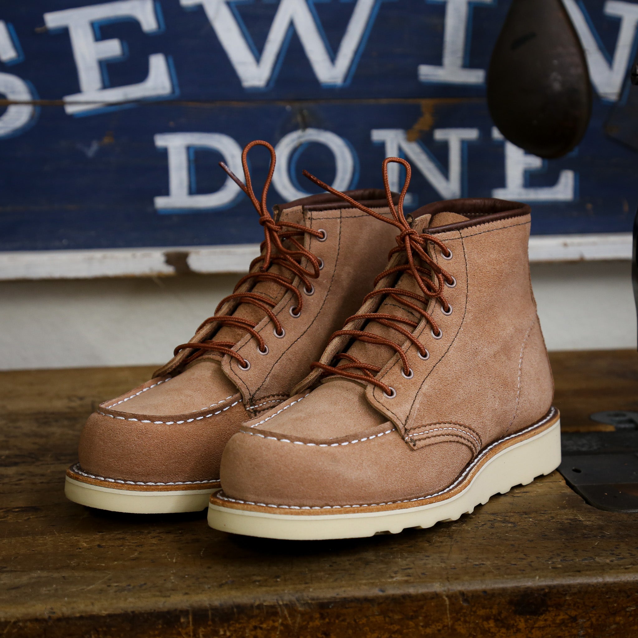 Red Wing Women's Limited Dusty Rose Moc Toes 3319